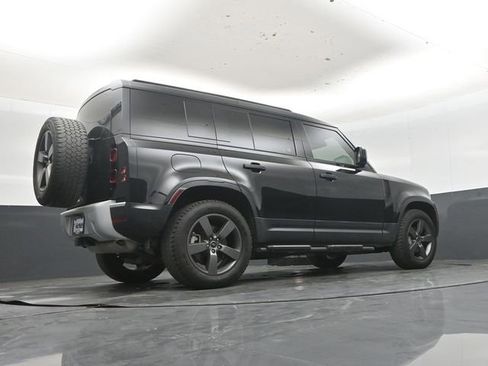Used 2025 Land Rover Defender 110 S AWD/4WD image 40