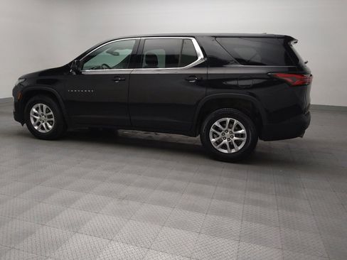 Used 2022 Chevrolet Traverse LS image 3
