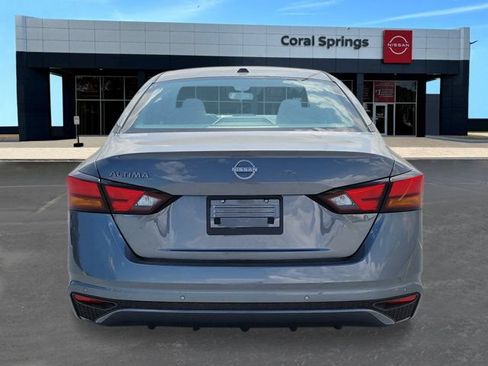 New 2026 Nissan Altima 2.5 SV FWD image 4