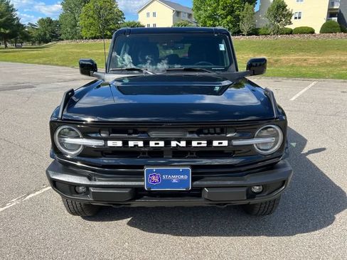 Used 2025 Ford Bronco Outer Banks AWD/4WD image 3