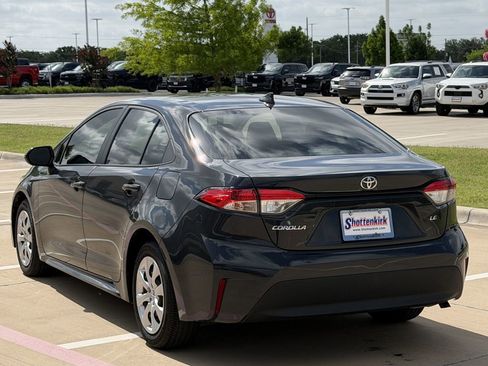 Used 2026 Toyota Corolla LE FWD image 4