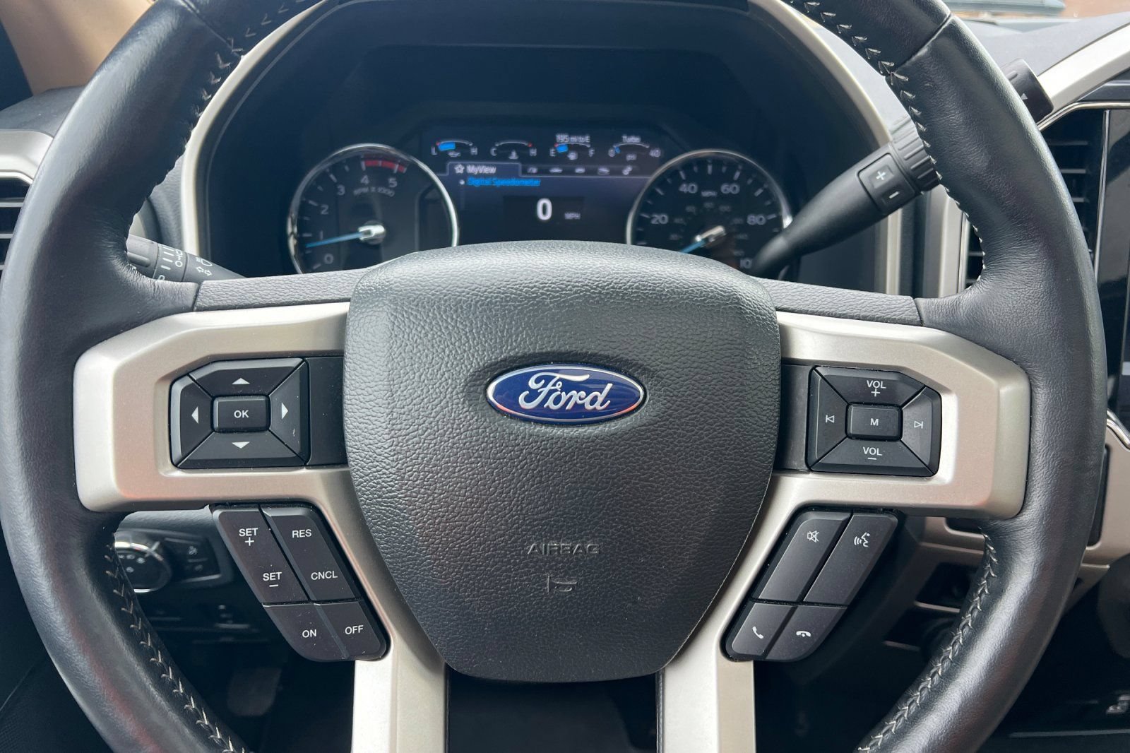 Used 2022 Ford F250 Lariat w/ Lariat Ultimate Package AWD/4WD image 27