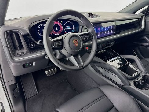 Certified 2026 Porsche Cayenne Turbo GT AWD/4WD image 4