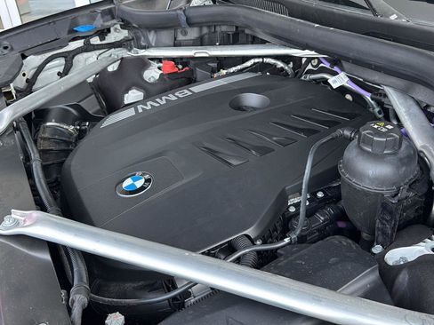 Used 2024 BMW X7 xDrive40i image 31