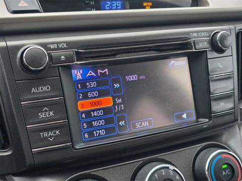 Used 2013 Toyota RAV4 LE image 28