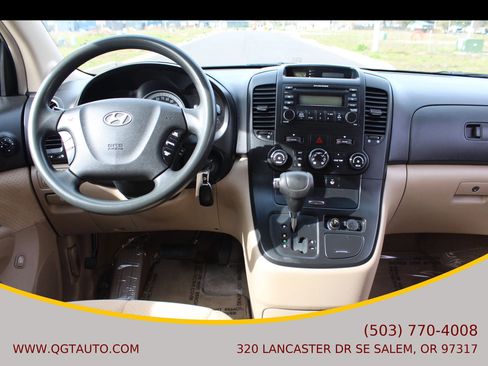 Used 2007 Hyundai Entourage GLS image 25