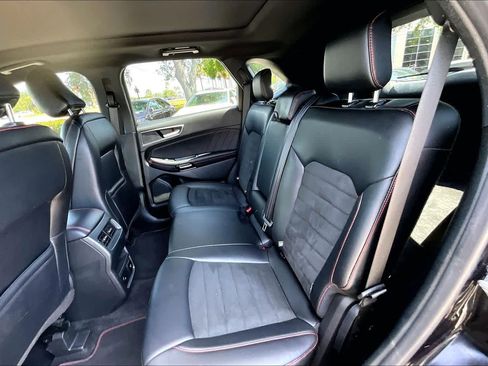 Used 2022 Ford Edge ST-Line w/ Class II Trailer Tow Package AWD/4WD image 21