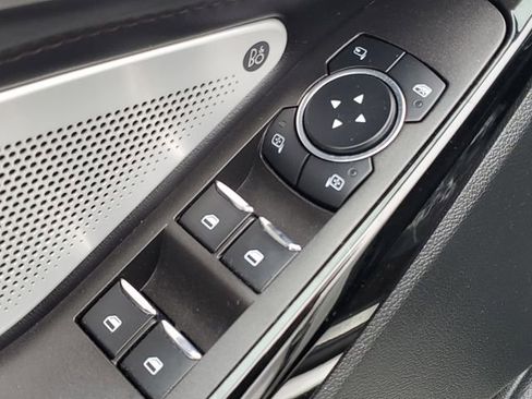 Certified 2023 Ford Explorer Platinum w/ Technology Package AWD/4WD image 25