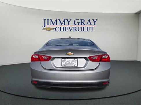 Used 2024 Chevrolet Malibu LT image 4