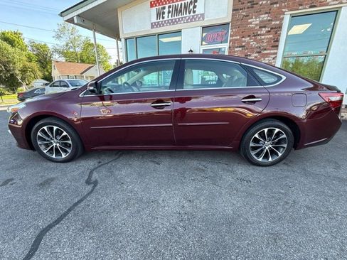 Used 2016 Toyota Avalon XLE w/ Protection Package FWD image 8