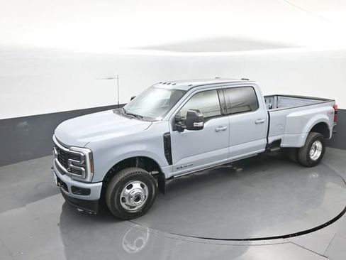 New 2026 Ford F350 Platinum w/ FX4 Off-Road Package AWD/4WD image 27