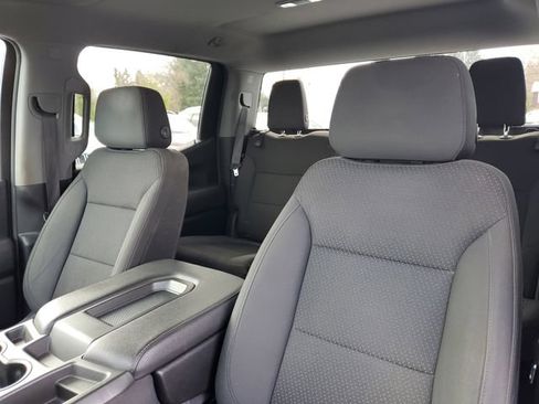 Used 2019 Chevrolet Silverado 1500 Custom w/ Custom Convenience Package AWD/4WD image 12