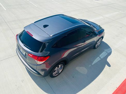 Used 2019 Honda HR-V EX image 7