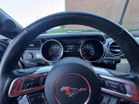 Used 2017 Ford Mustang Premium w/ Ecoboost Performance Package image 20