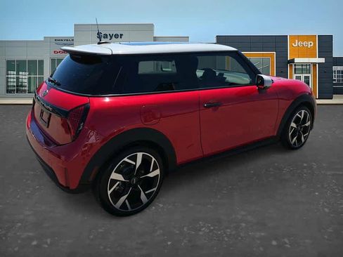 Used 2025 MINI Cooper S FWD image 7