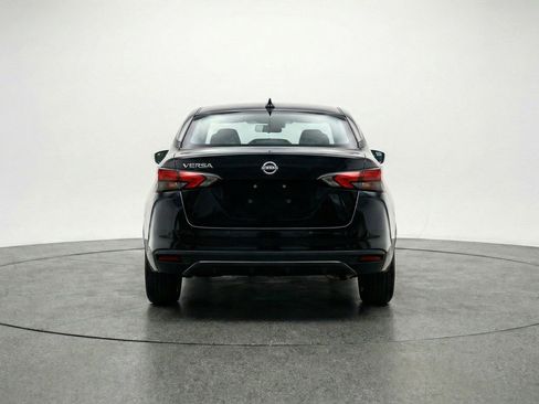 Used 2025 Nissan Versa SV image 7