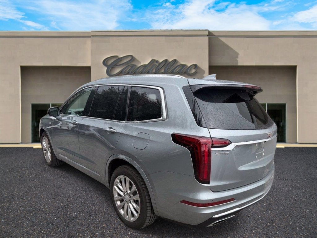 Used 2023 Cadillac XT6 Premium Luxury w/ Technology Package FWD image 5