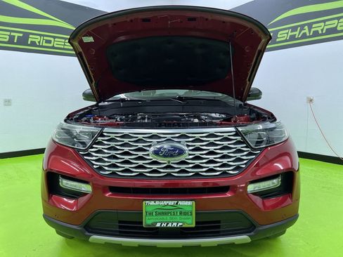 Used 2020 Ford Explorer Platinum w/ Premium Technology Package AWD/4WD image 4