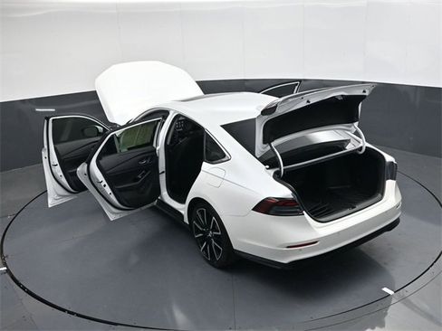 Used 2023 Honda Accord Touring image 42