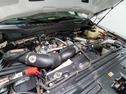 Used 2017 Ford F350 Platinum w/ Platinum Ultimate Package image 45