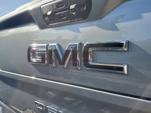 Used 2023 GMC Sierra 1500 Denali w/ Denali Reserve Package AWD/4WD image 6