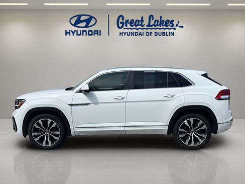 Used 2021 Volkswagen Atlas Cross Sport SEL R-Line FWD image 2