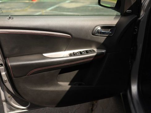 Used 2018 Dodge Journey GT w/ Driver Convenience Group image 9