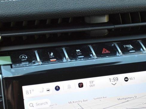 New 2025 Jeep Grand Cherokee Limited w/ Black Appearance Package image 30