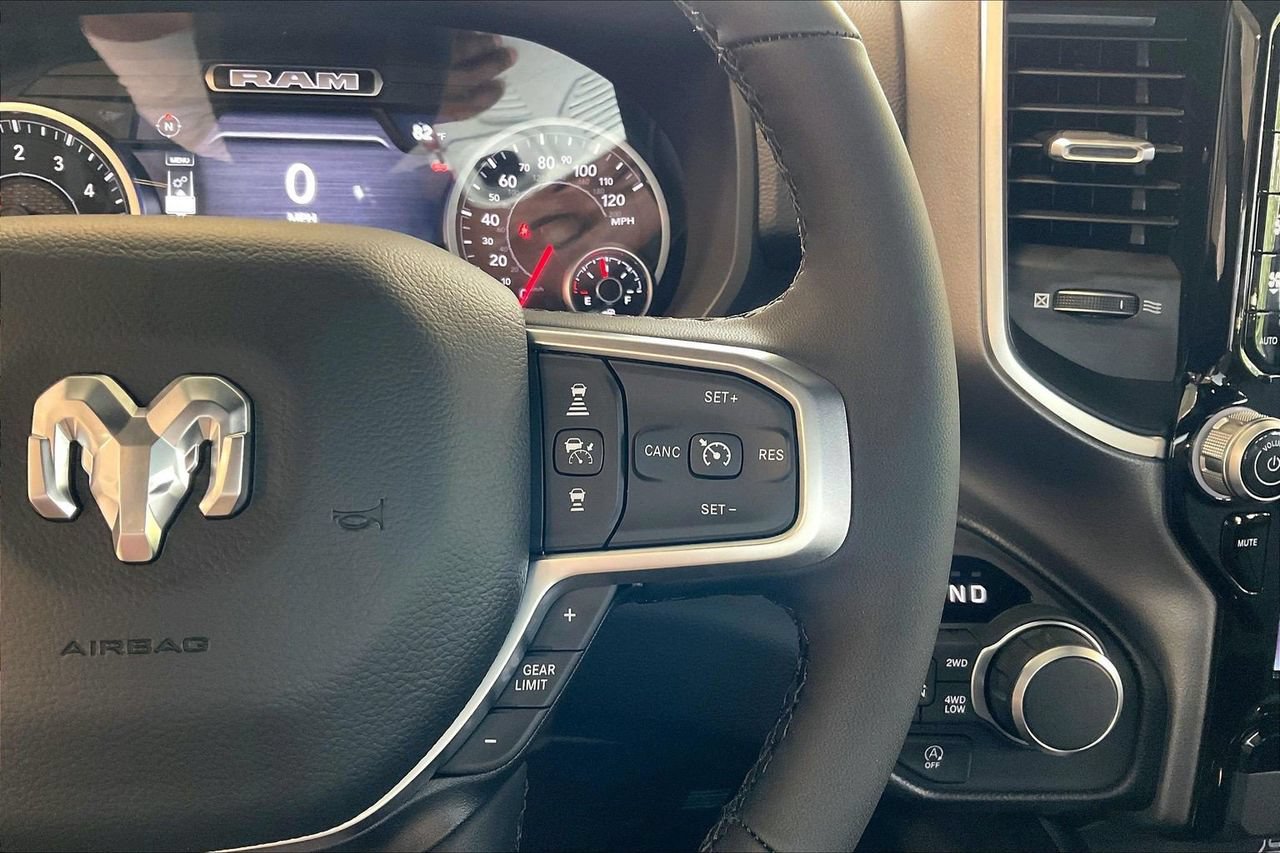 New 2026 RAM 1500 Big Horn AWD/4WD image 25