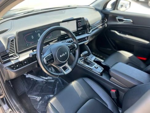 Used 2025 Kia Sportage EX w/ Premium Package FWD image 13