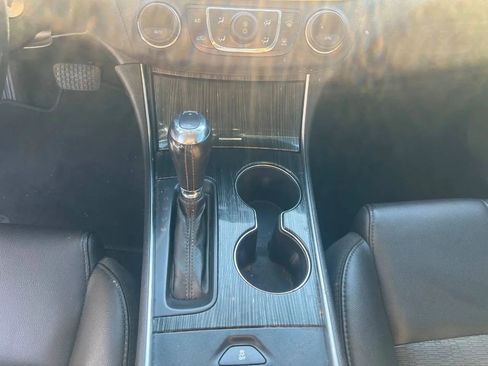 Used 2017 Chevrolet Impala LT image 19