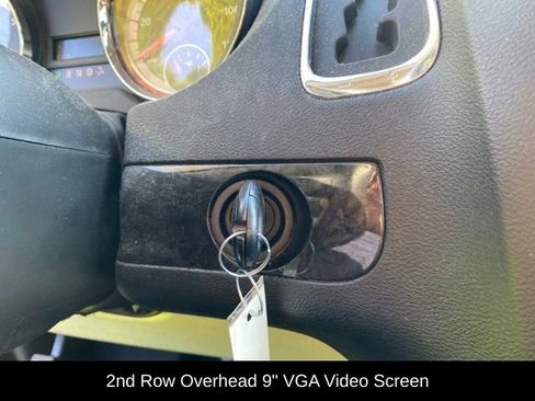 Used 2019 Dodge Grand Caravan SE w/ UConnect Hands-Free Group FWD image 21