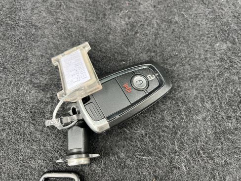 Used 2024 Ford Edge SEL AWD/4WD image 22