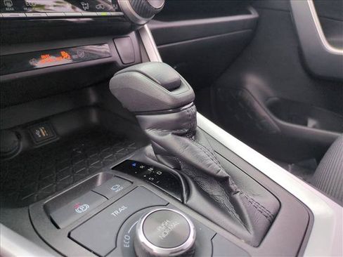 Certified 2024 Toyota RAV4 LE AWD/4WD image 13