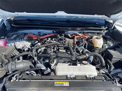 Used 2024 Toyota Tacoma Trailhunter image 17