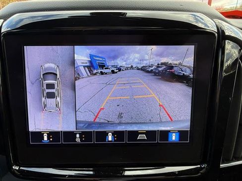 Certified 2023 Chevrolet Traverse RS image 23