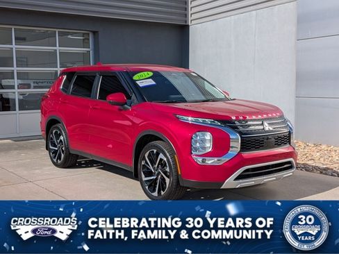 Used 2024 Mitsubishi Outlander SE FWD image 1