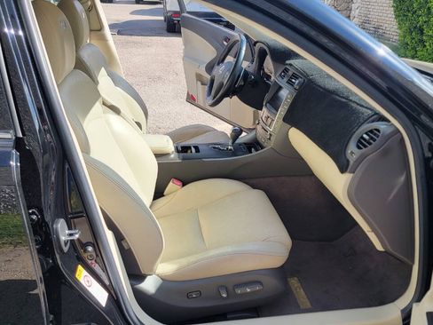 Used 2010 Lexus IS 250 RWD image 23