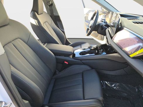 New 2025 Audi A5 2.0T Prestige image 10