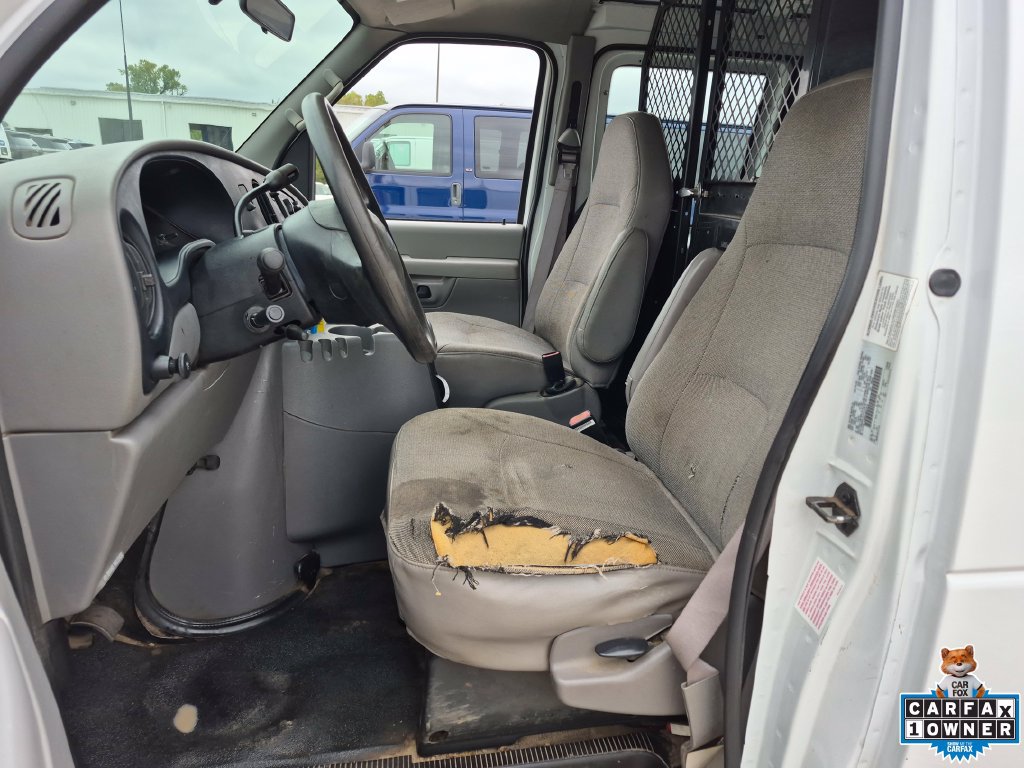 Used 2002 Ford E-150 and Econoline 150 RWD image 9