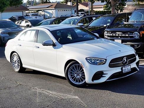 Used 2022 Mercedes-Benz E 350 Sedan image 3