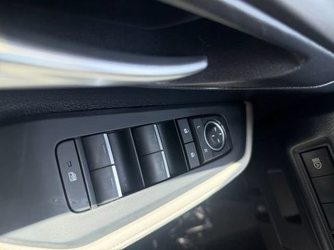 Used 2024 Toyota Grand Highlander AWD image 12