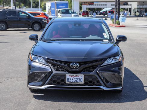 Used 2022 Toyota Camry XSE FWD image 2