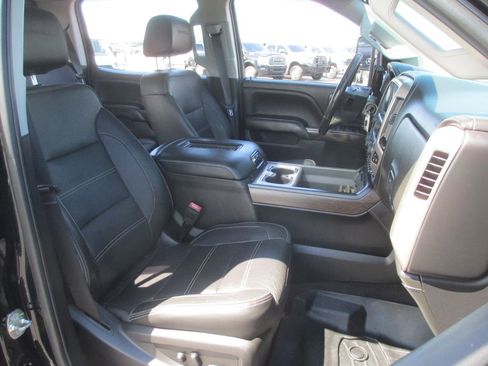 Used 2018 GMC Sierra 3500 Denali w/ Duramax Plus Package image 25