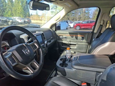 Used 2022 Toyota Highlander XLE image 11