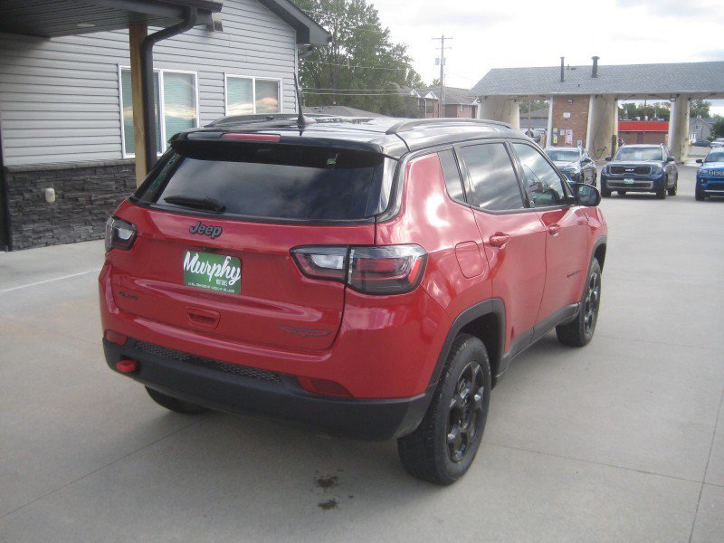 Used 2023 Jeep Compass Trailhawk w/ Trailhawk Elite Group AWD/4WD image 9