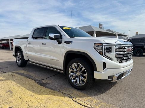 Used 2023 GMC Sierra 1500 Denali w/ Denali Reserve Package AWD/4WD image 3