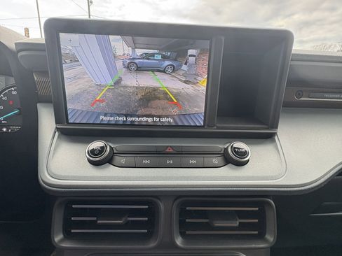 Used 2024 Ford Maverick Lariat image 10