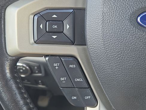 Used 2022 Ford F350 Lariat w/ Lariat Ultimate Package image 25