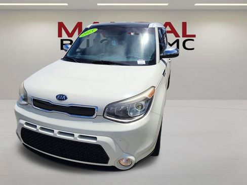 Used 2015 Kia Soul ! w/ Sun & Sound Package FWD image 16